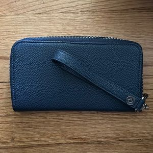 Thirty one all about the Benjamin’s wallet